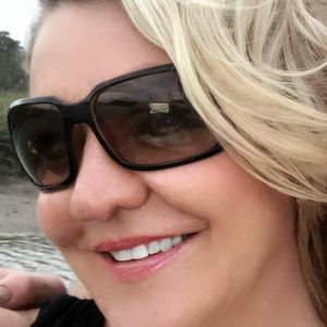 Meet your Posher, Michele